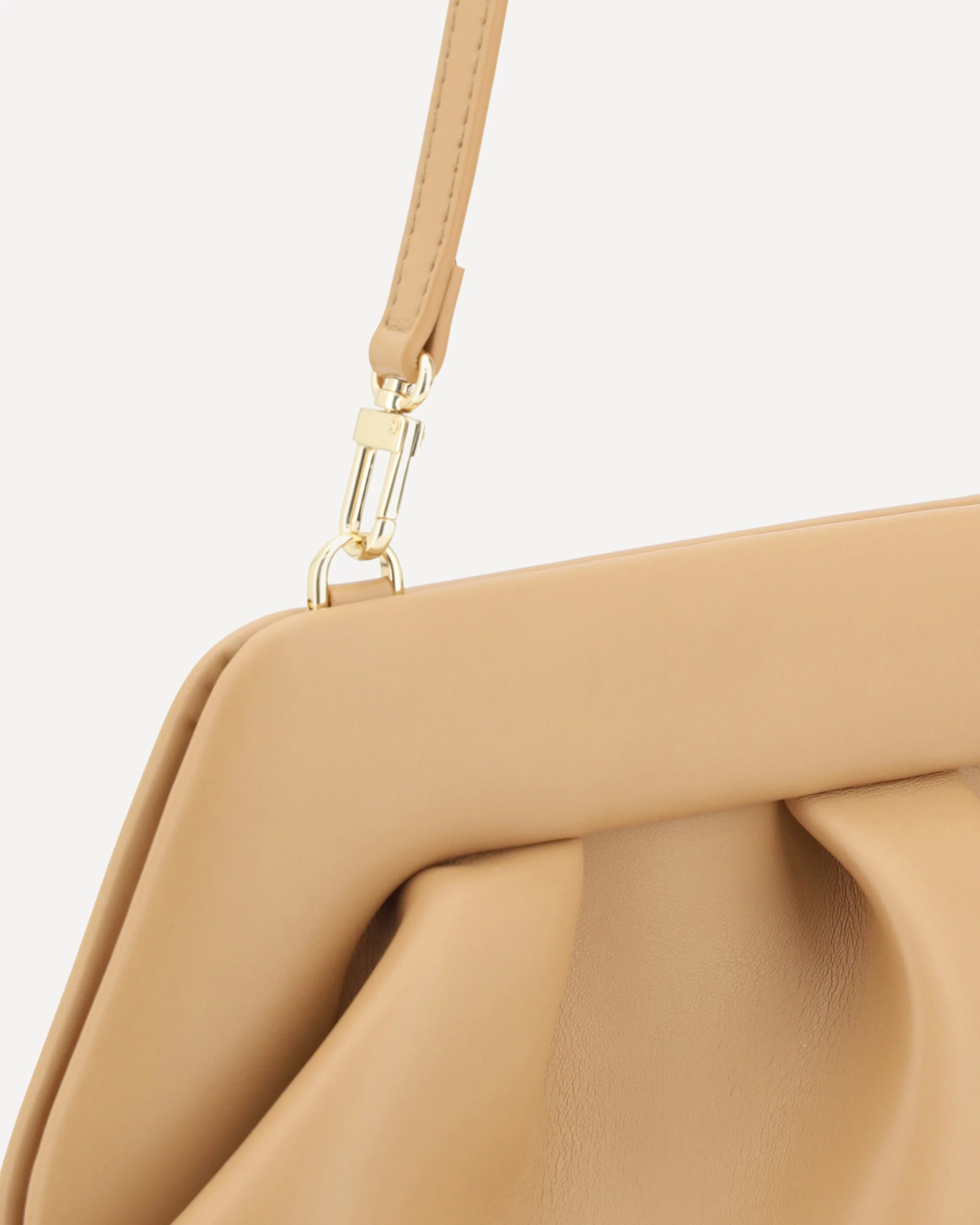 Emera Shoulder Bag in vegan leather - Image 6
