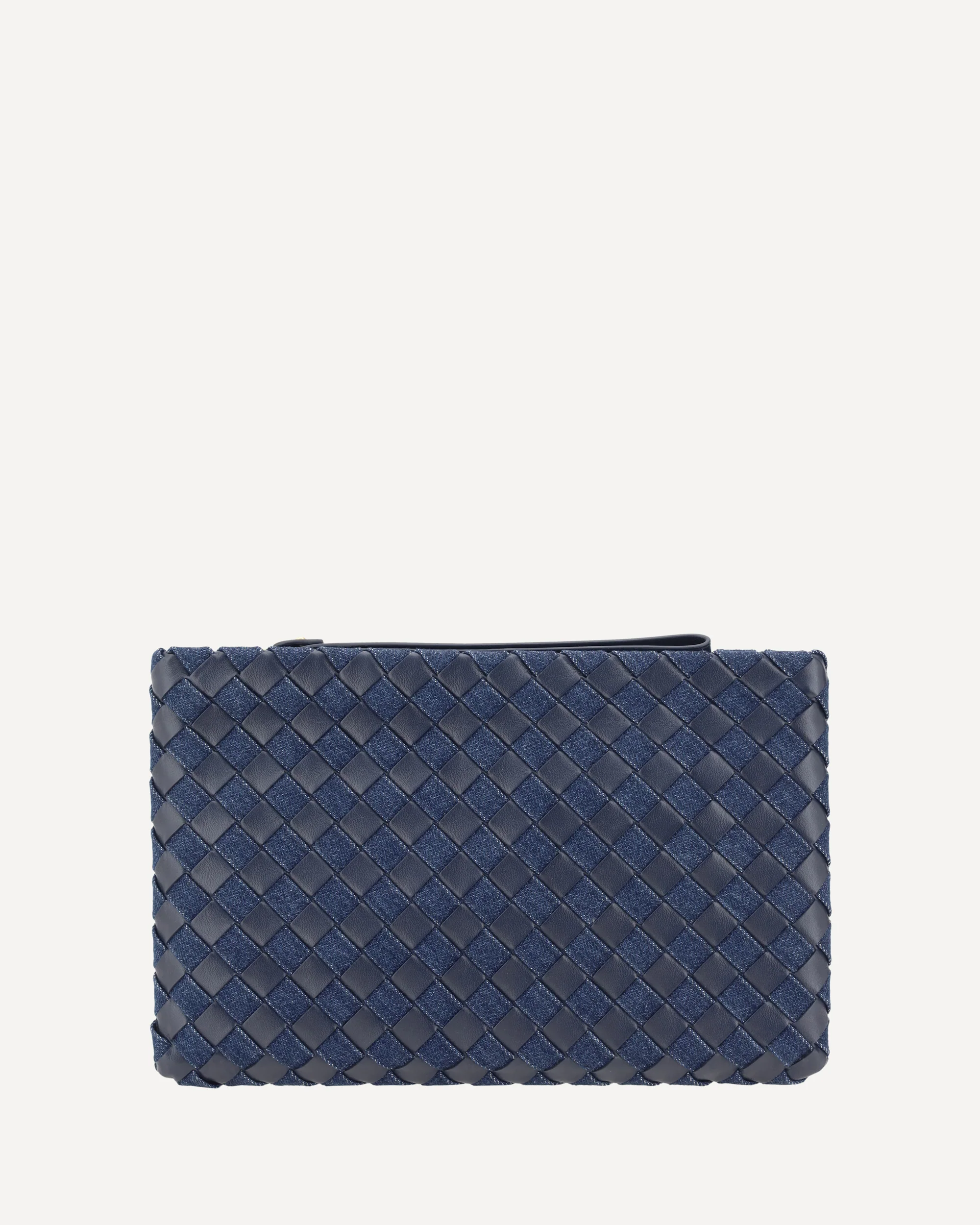 Iconic intrecciato Pouch Bag - Image 2