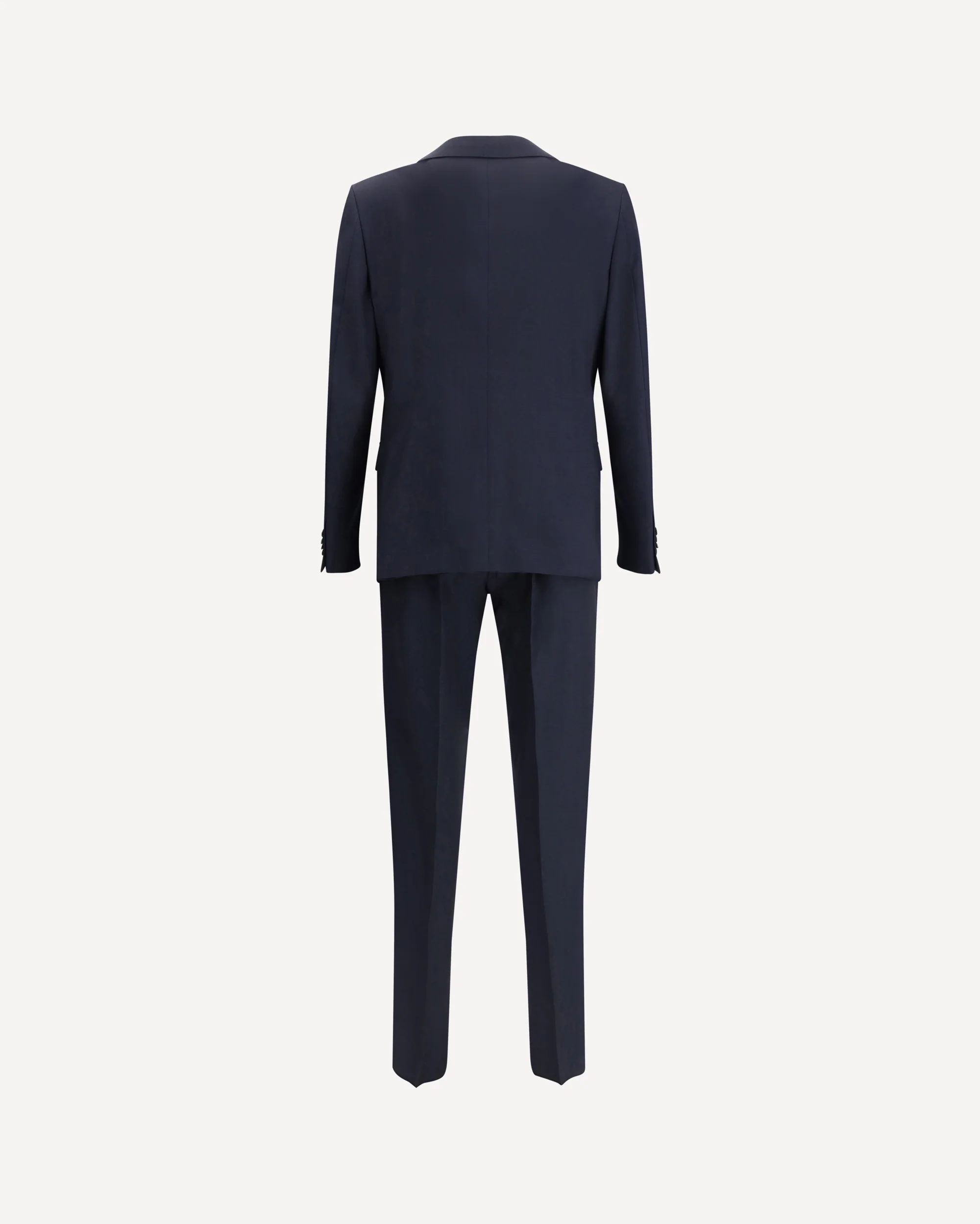 Luxury Suit - Image 4