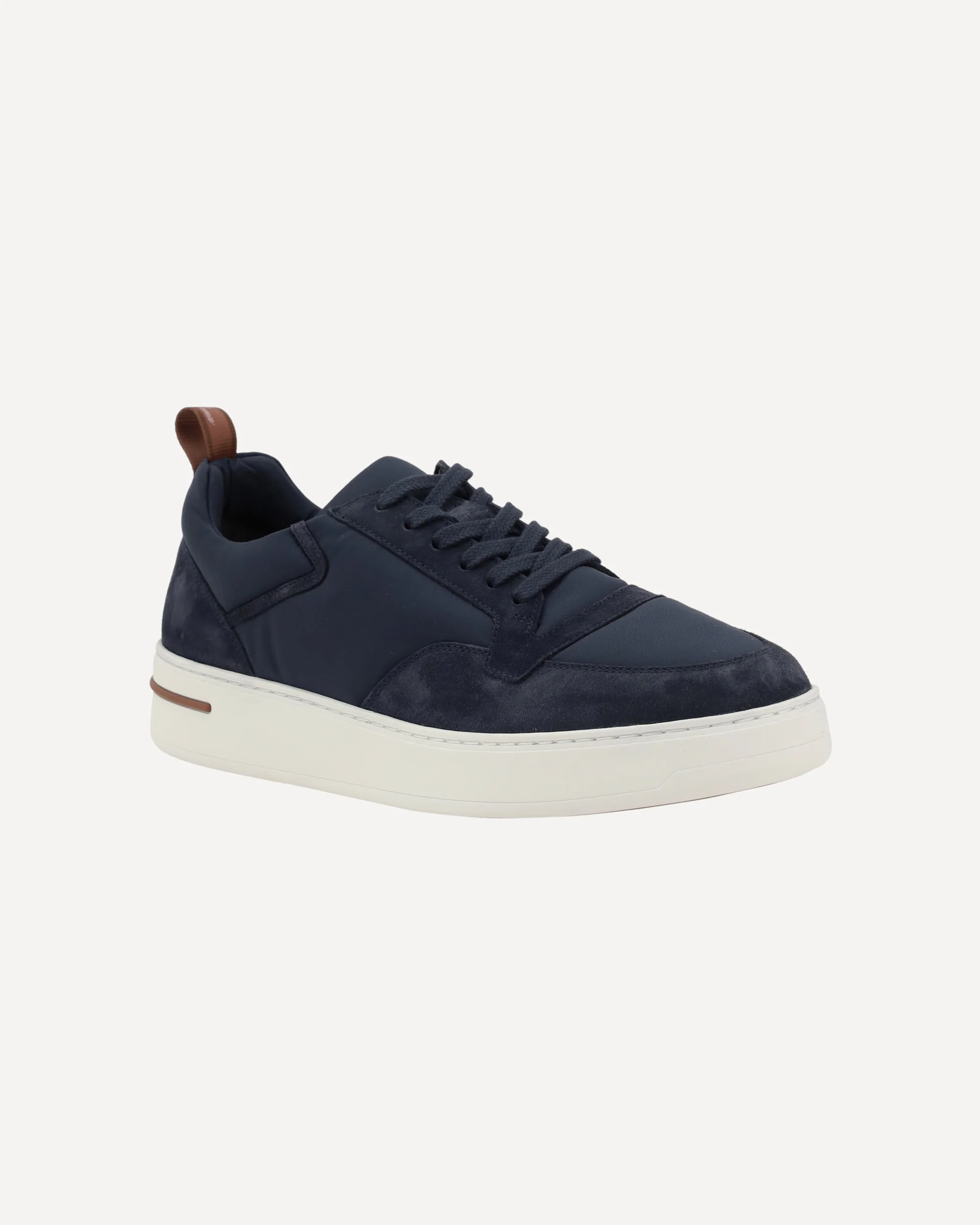 Newport Walk Wind Sneakers - Image 4