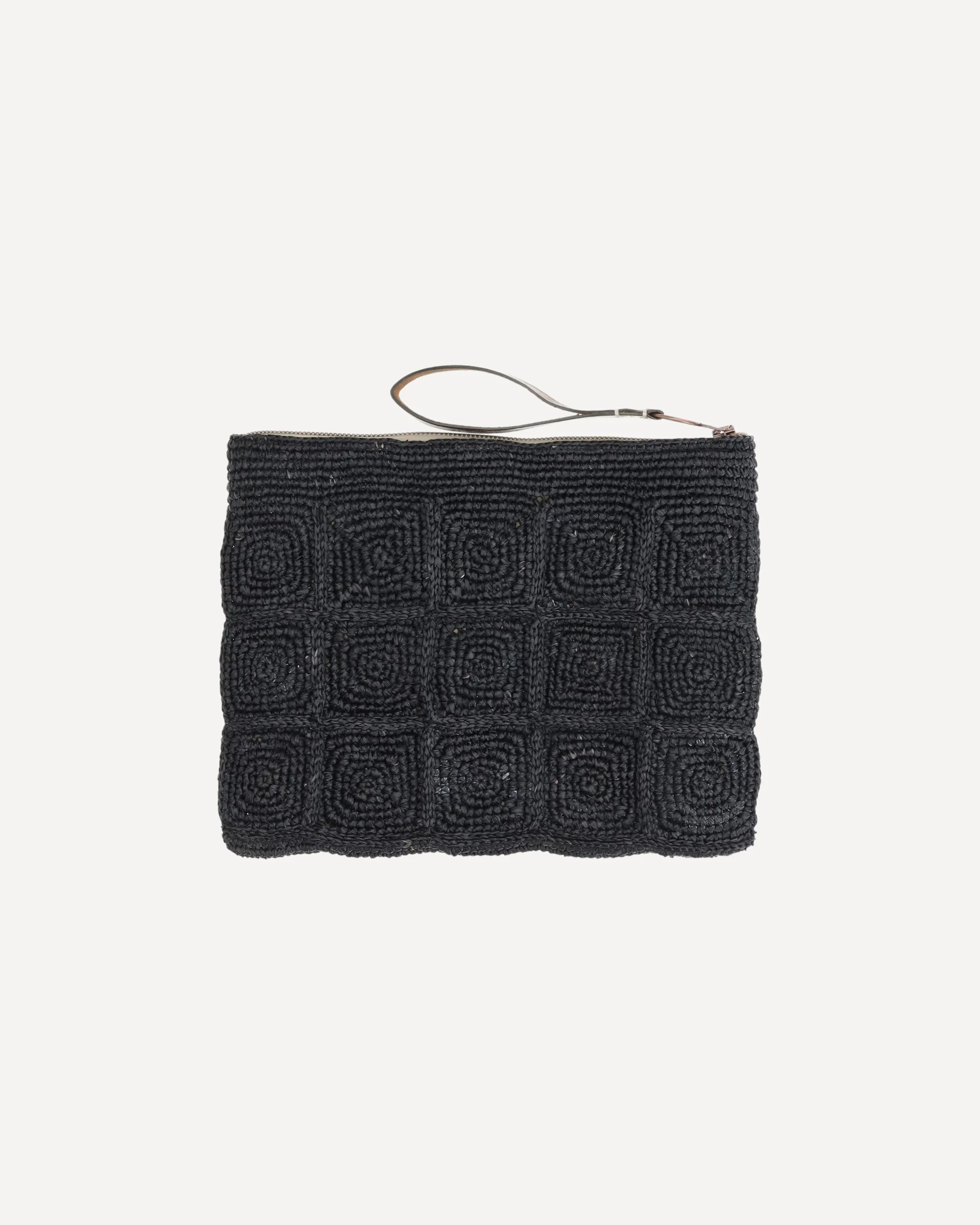 Raffia Tanala Pouch - Image 4