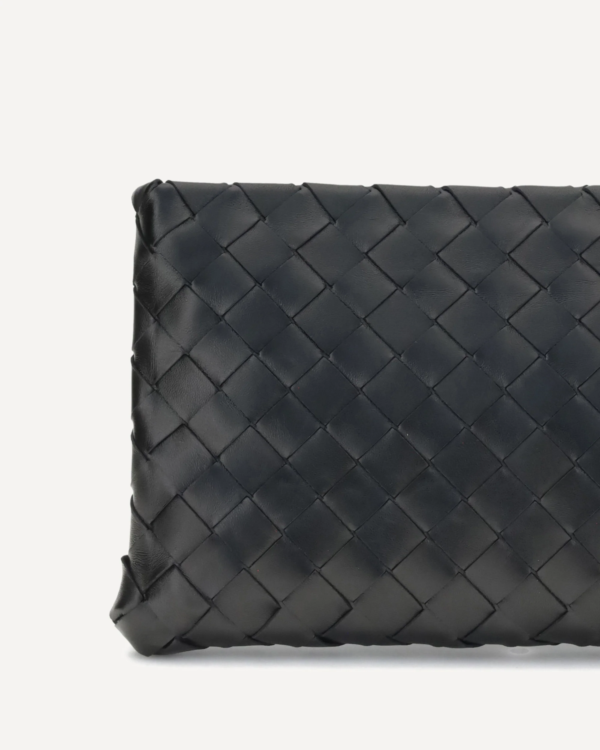 Iconic intrecciato Pouch Bag - Image 5